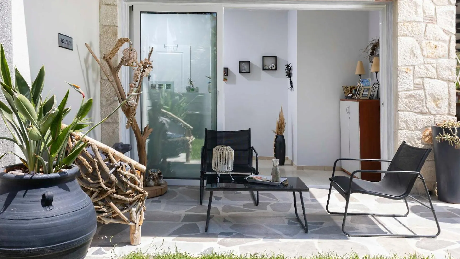 Danae Comfort Living Pefkochori Apartment