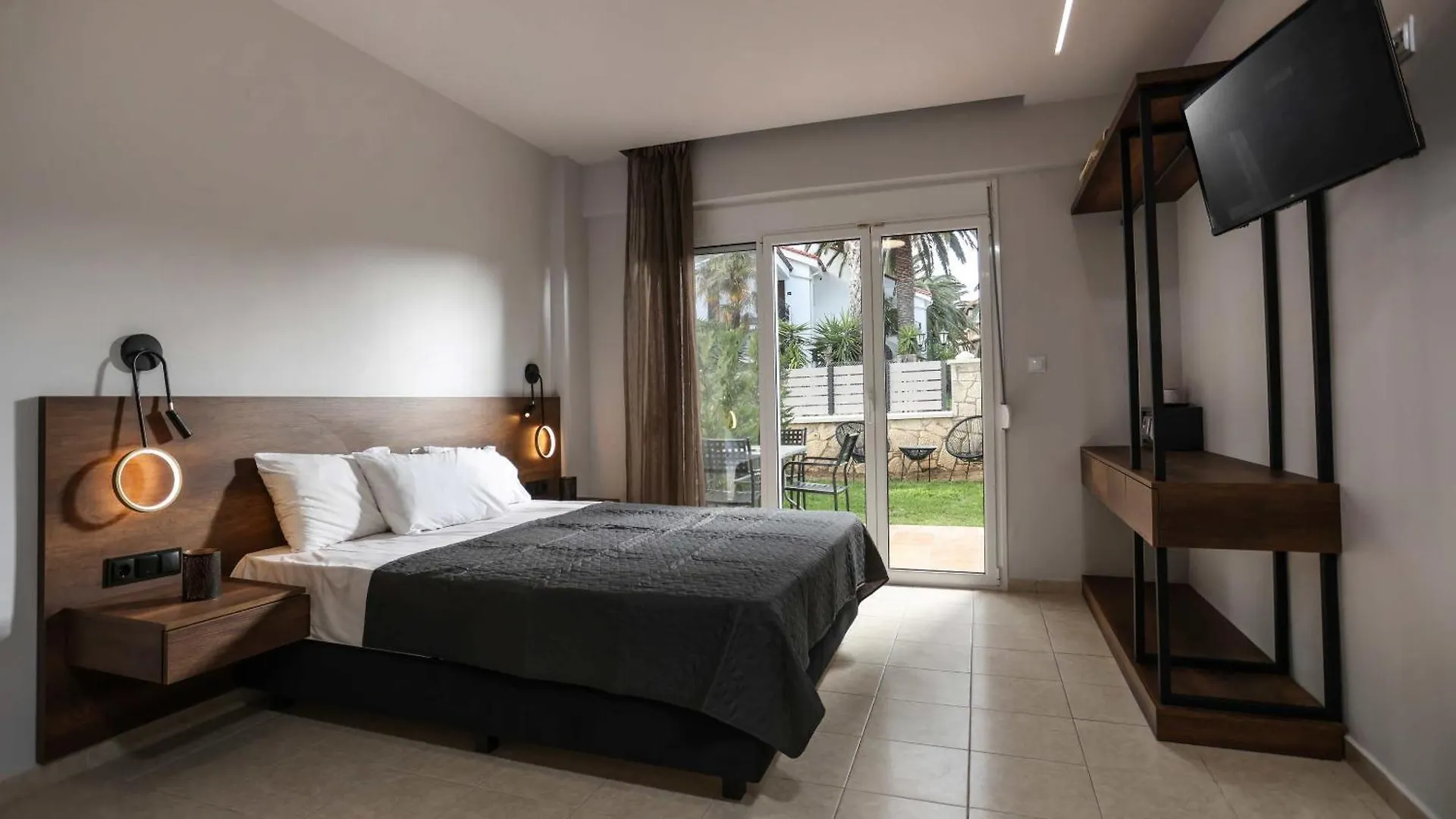 公寓 Danae Comfort Living 佩科霍里